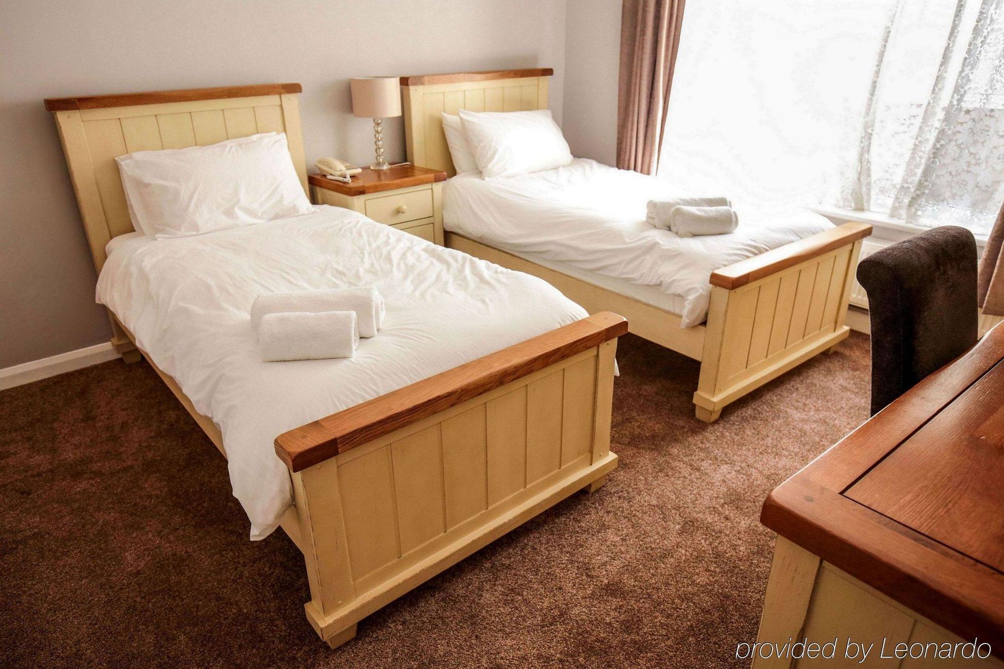 Fernbank Hotel Basingstoke Dış mekan fotoğraf