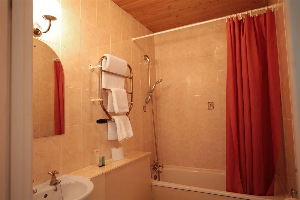 Fernbank Hotel Basingstoke Dış mekan fotoğraf