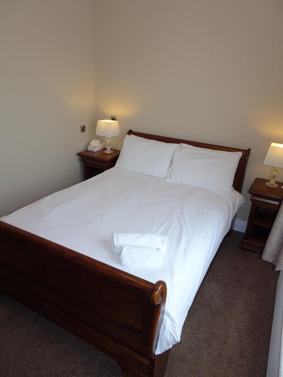 Fernbank Hotel Basingstoke Dış mekan fotoğraf