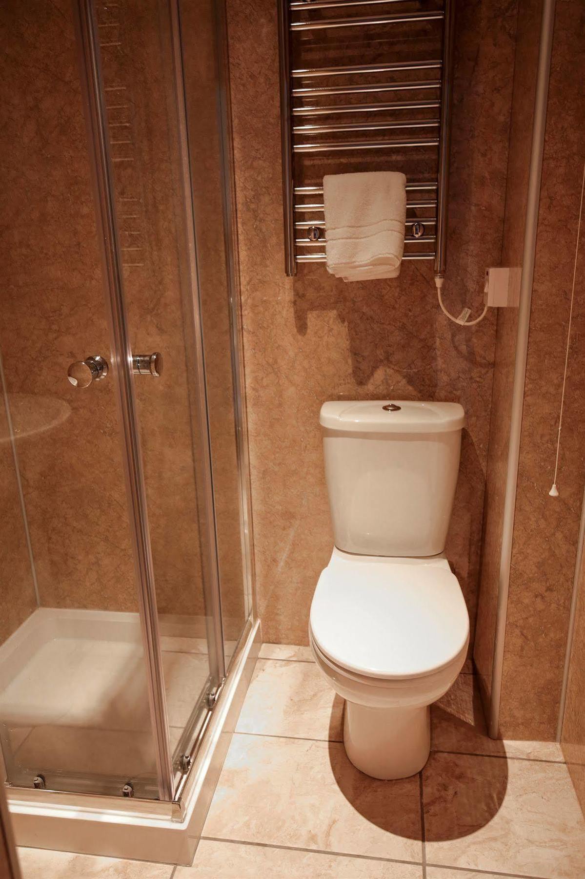 Fernbank Hotel Basingstoke Dış mekan fotoğraf