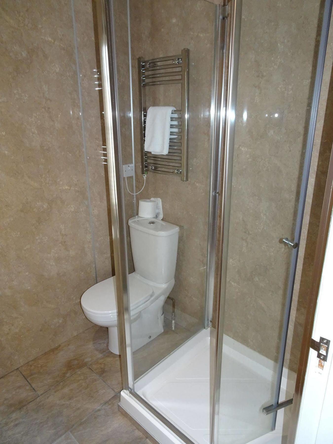 Fernbank Hotel Basingstoke Dış mekan fotoğraf